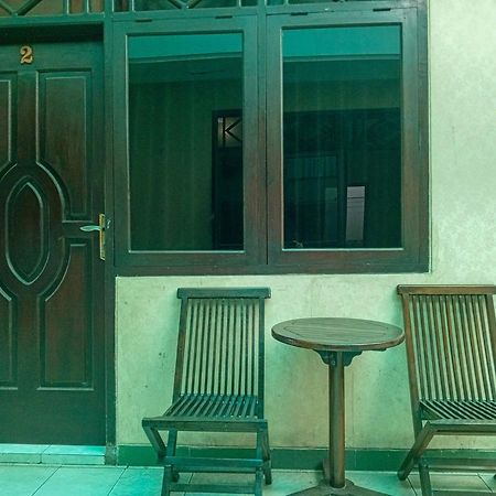 Trihakso Guest House Near Kaliurang Redpartner スレマン エクステリア 写真